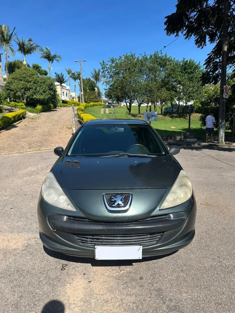 Peugeot - 207 Sedan Passion XR 1.4 Flex 8V 4p