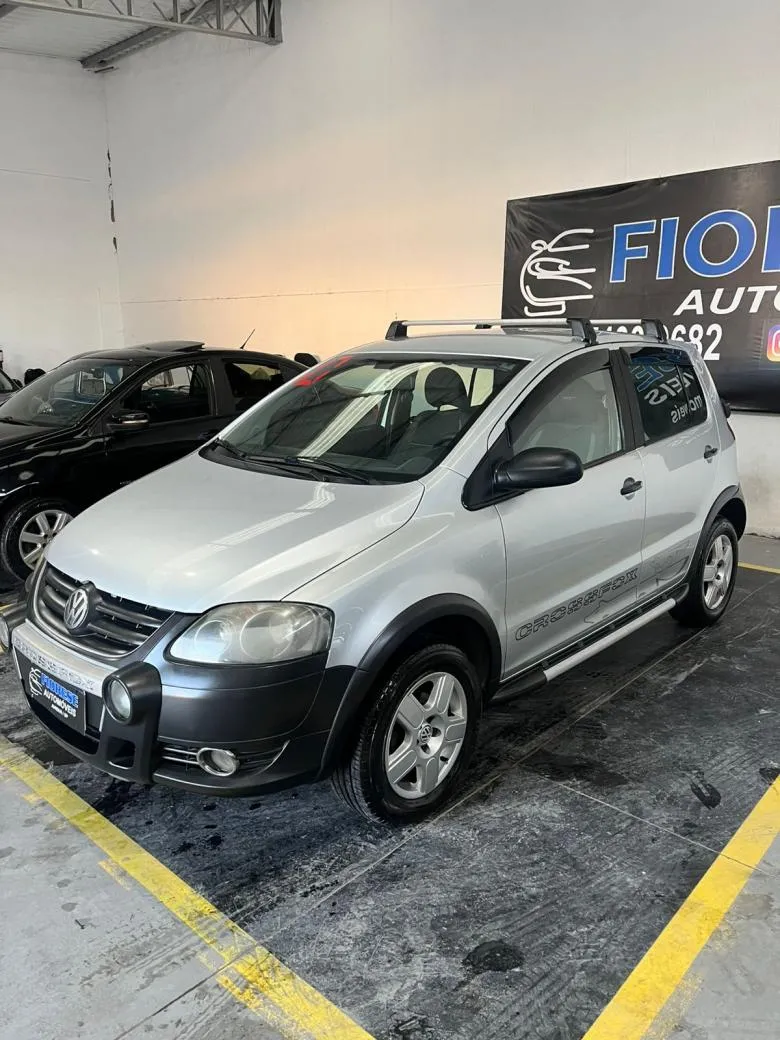VW - VolksWagen - CROSSFOX 1.6 Mi Total Flex 8V 5p  Gasolina