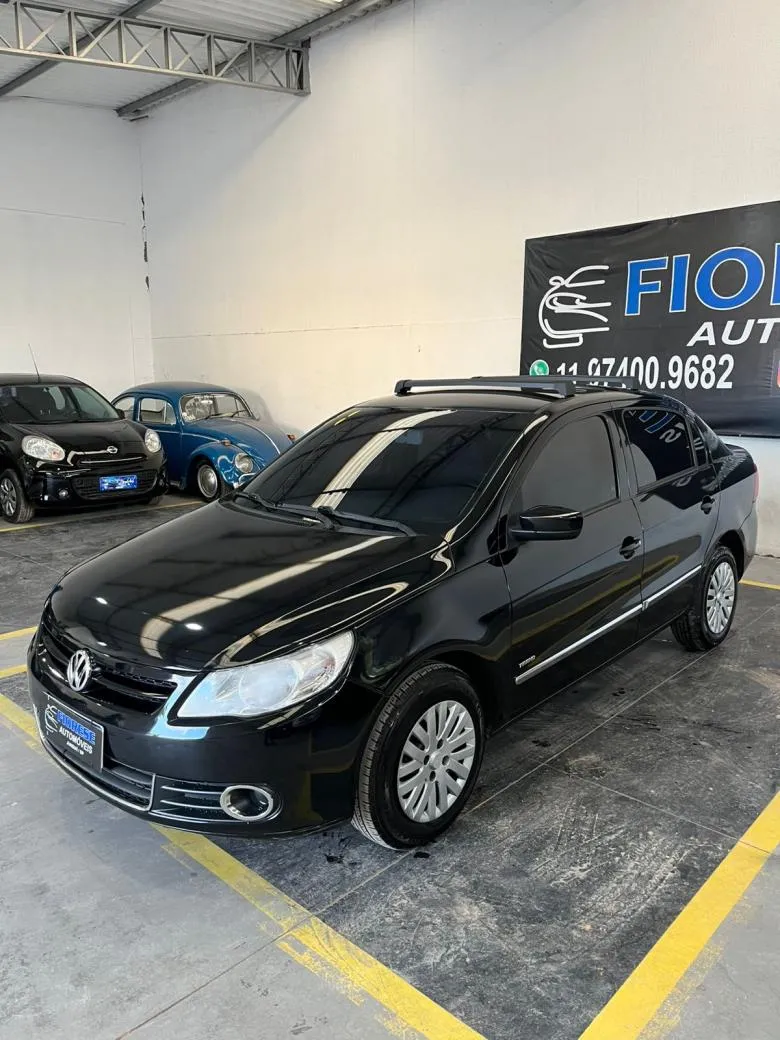 VW - VolksWagen - VOYAGE 1.0 Mi Total Flex 8V 4p  Gasolina