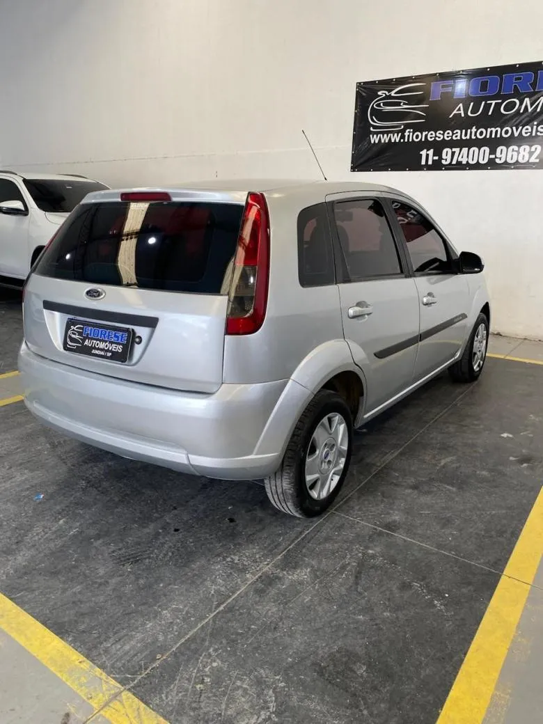 Ford - Fiesta 1.0 8V Flex 5p Gasolina
