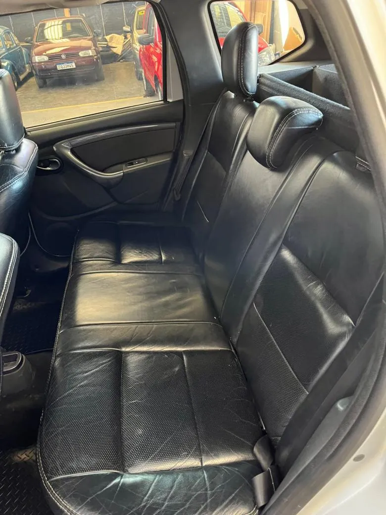 Renault - DUSTER Dynamique 2.0 Hi-Flex 16V Mec.