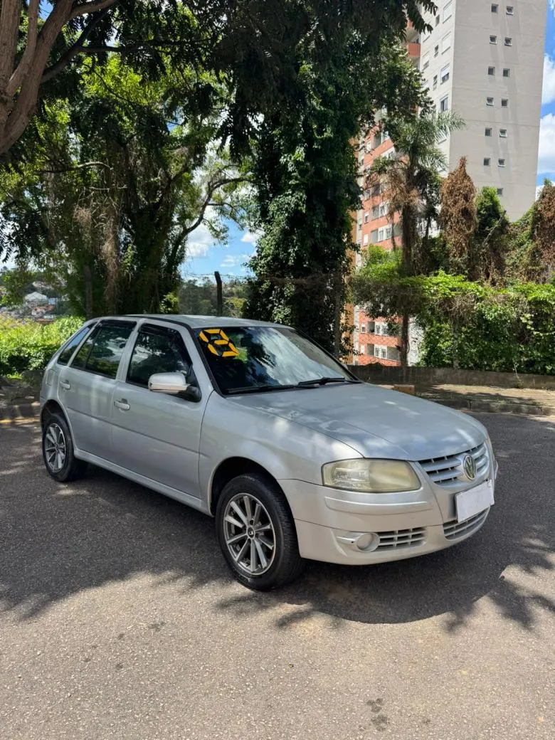 VW - VolksWagen - Gol (novo) 1.0 Mi Total Flex 8V 4p