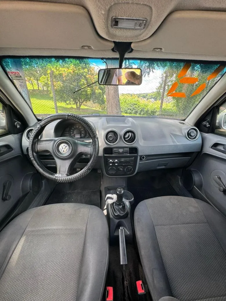 VW - VolksWagen - Gol (novo) 1.0 Mi Total Flex 8V 4p