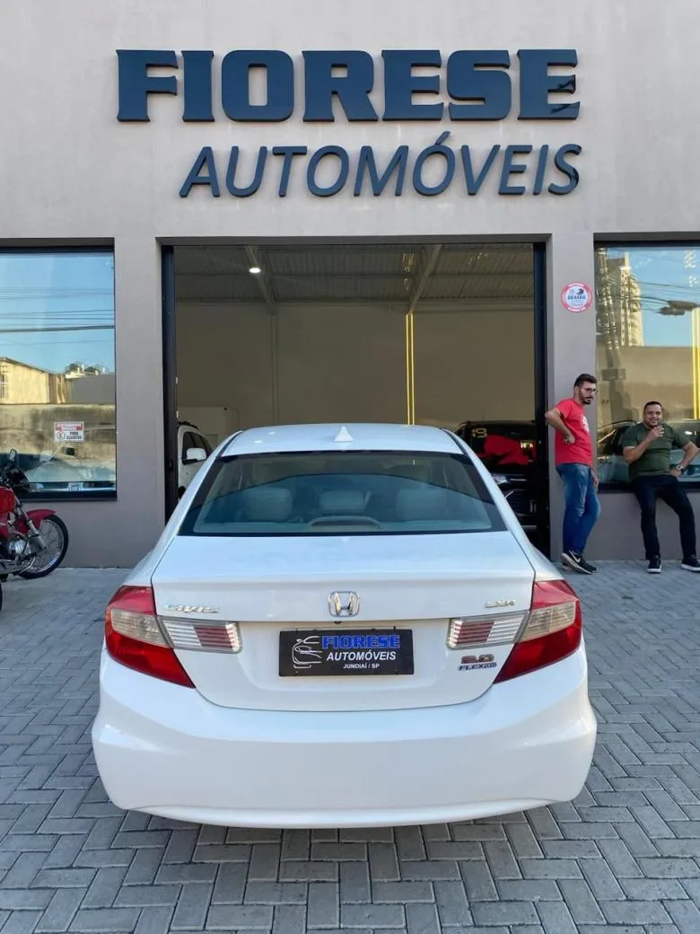 Honda - Civic Sedan LXR 2.0 Flexone 16V Aut. 4p