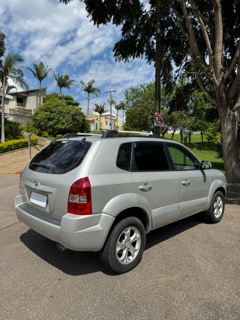 Hyundai - Tucson 2.0 16V Flex Aut.