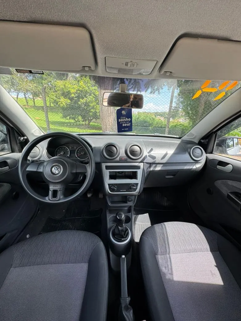 VW - VolksWagen - Gol (novo) 1.0 Mi Total Flex 8V 4p