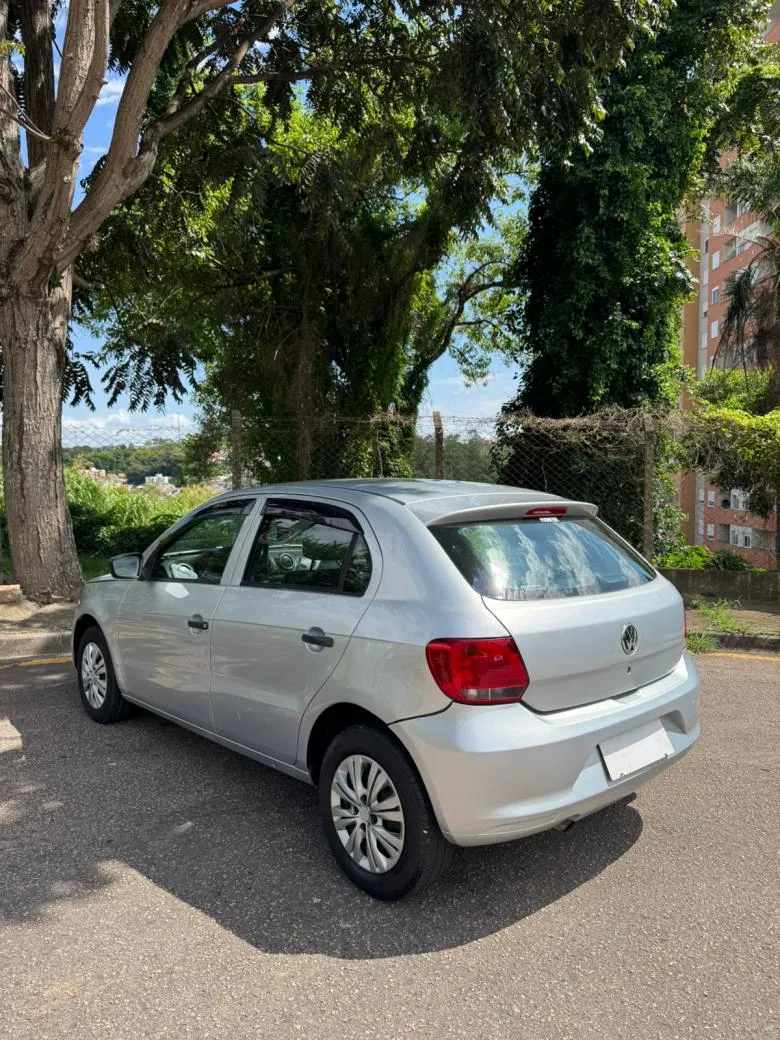 VW - VolksWagen - Gol (novo) 1.0 Mi Total Flex 8V 4p