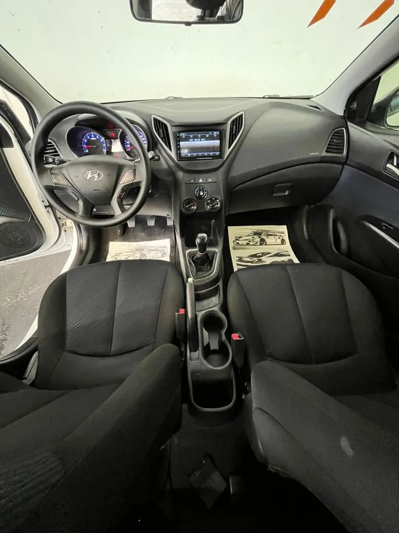 Hyundai - HB20S C.Plus/C.Style1.0 Flex 12V Mec. 4P