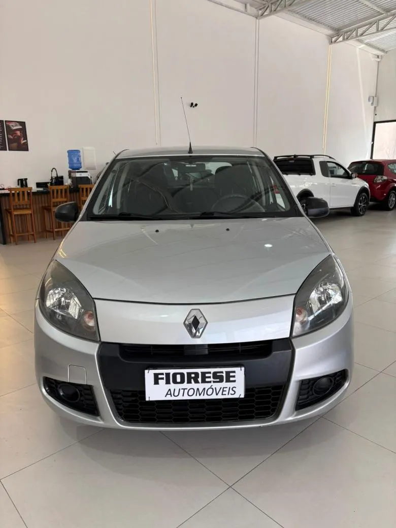 Renault - SANDERO Authentique Hi-Flex 1.0 16V 5p