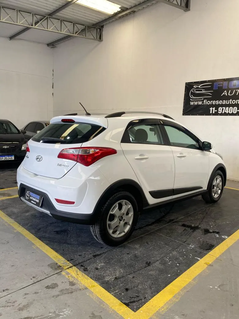 Hyundai - HB20X Premium 1.6 Flex 16V Mec.  Gasolina