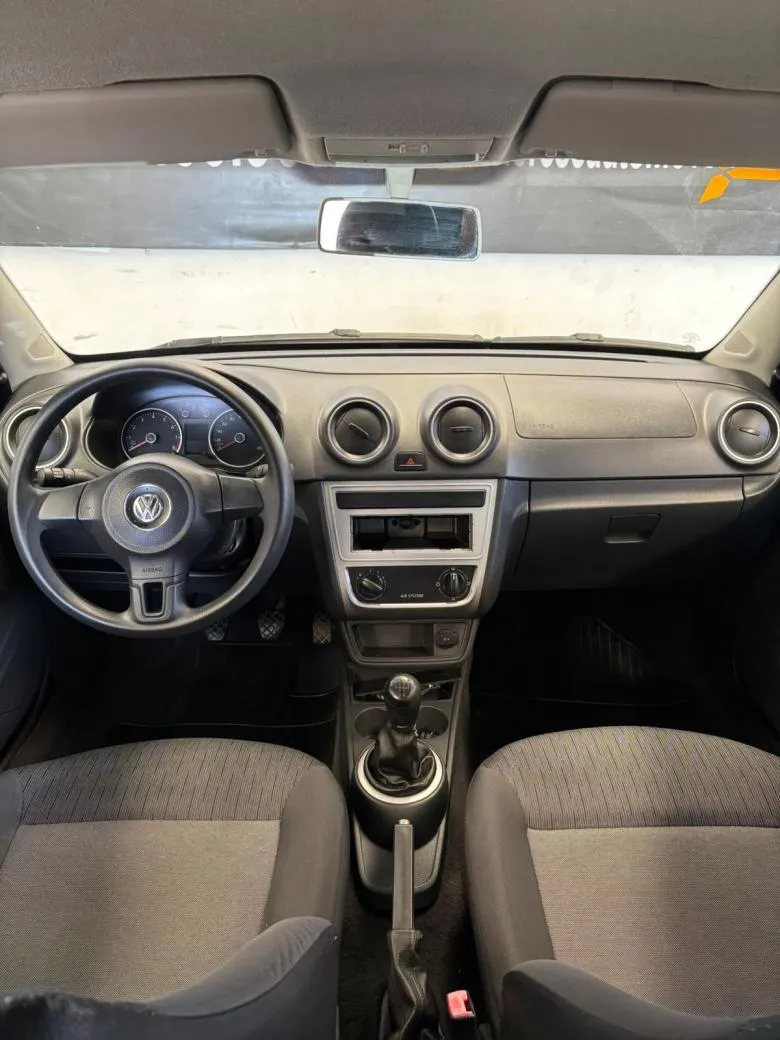 VW - VolksWagen - Gol (novo) 1.0 Mi Total Flex 8V 4p