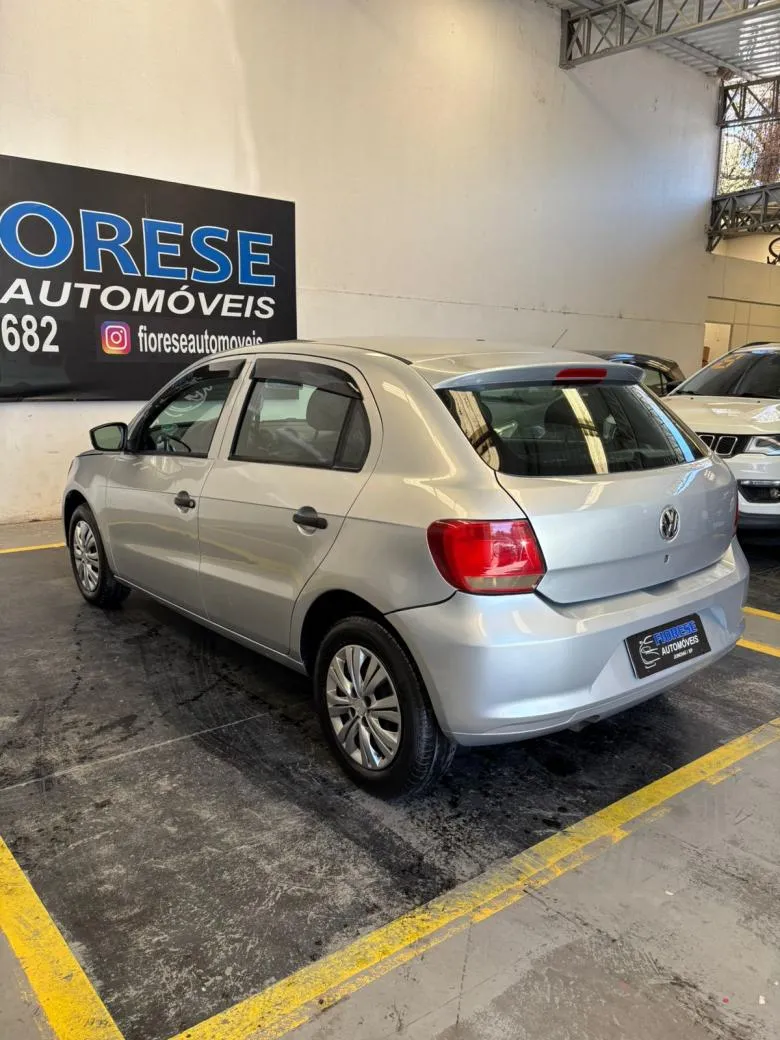 VW - VolksWagen - Gol (novo) 1.0 Mi Total Flex 8V 4p