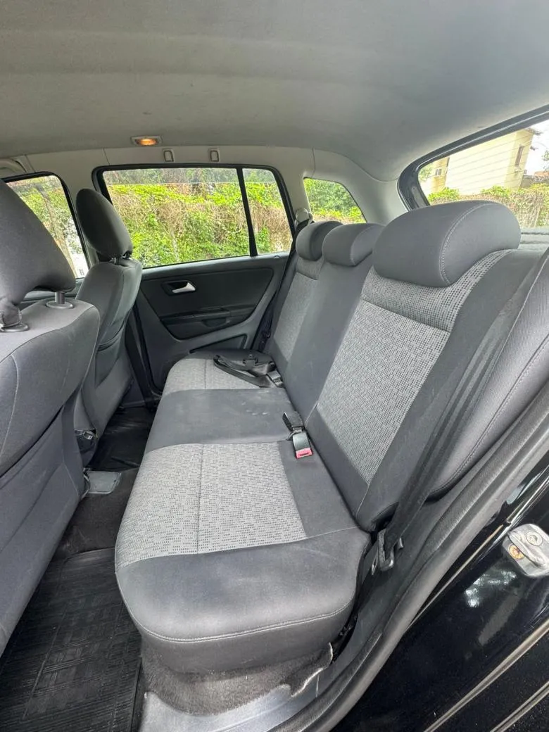 VW - VOLKSWAGEN - SPACEFOX 1.6/ 1.6 Trend Total Flex 8V 5p Gasolina