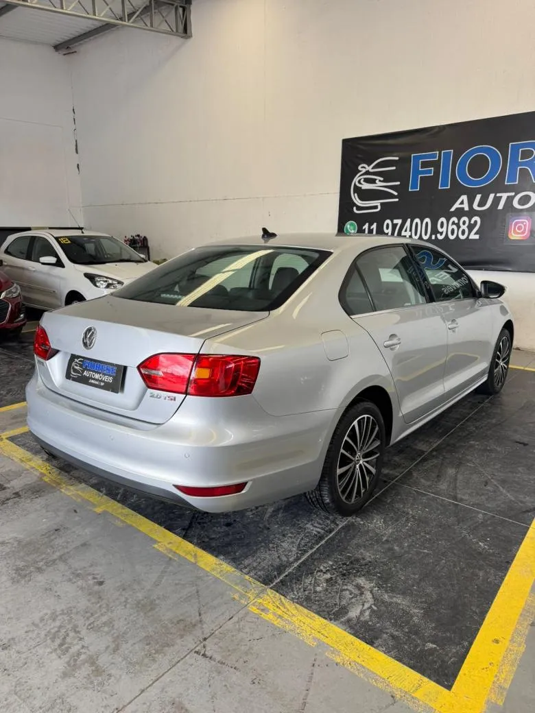 VW - VOLKSWAGEN - JETTA Highline 2.0 TSI 16V 4p Tiptronic Flex