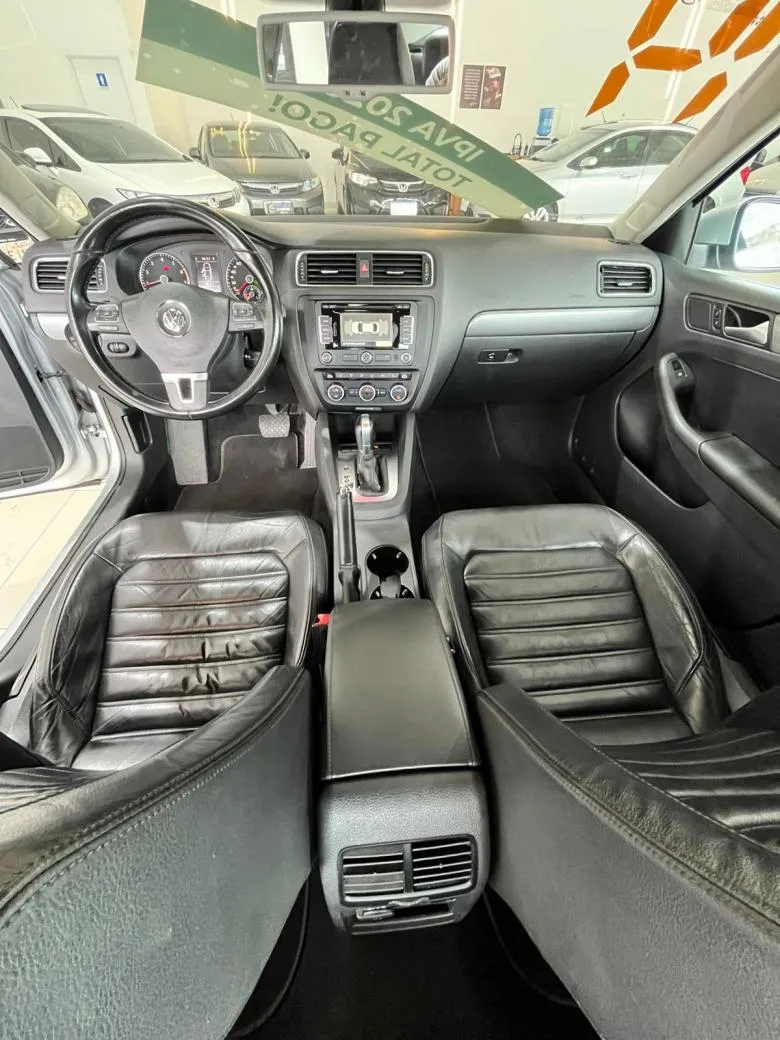 VW - VOLKSWAGEN - JETTA Highline 2.0 TSI 16V 4p Tiptronic Flex