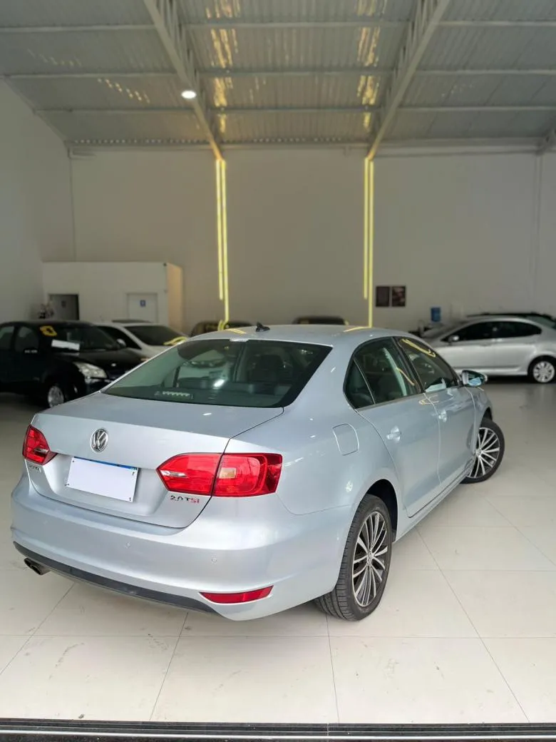 VW - VOLKSWAGEN - JETTA Highline 2.0 TSI 16V 4p Tiptronic Flex