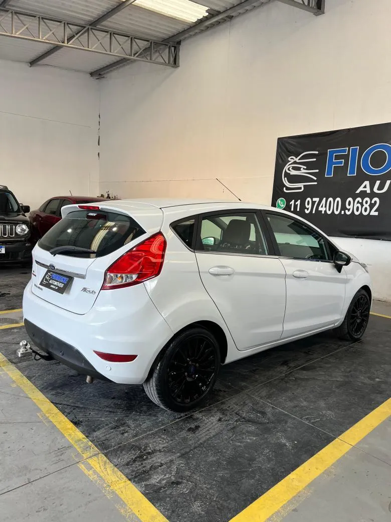 Ford - Fiesta TITANIUM 1.6 16V Flex Aut.  Gasolina