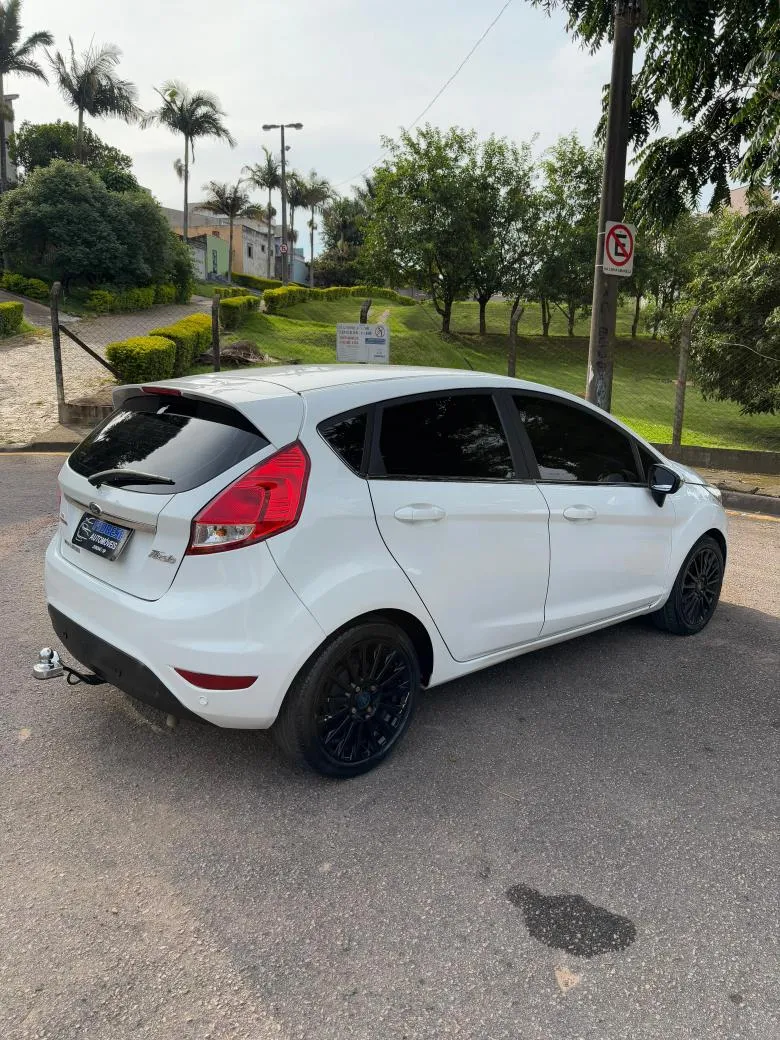 Ford - Fiesta TITANIUM 1.6 16V Flex Aut.  Gasolina