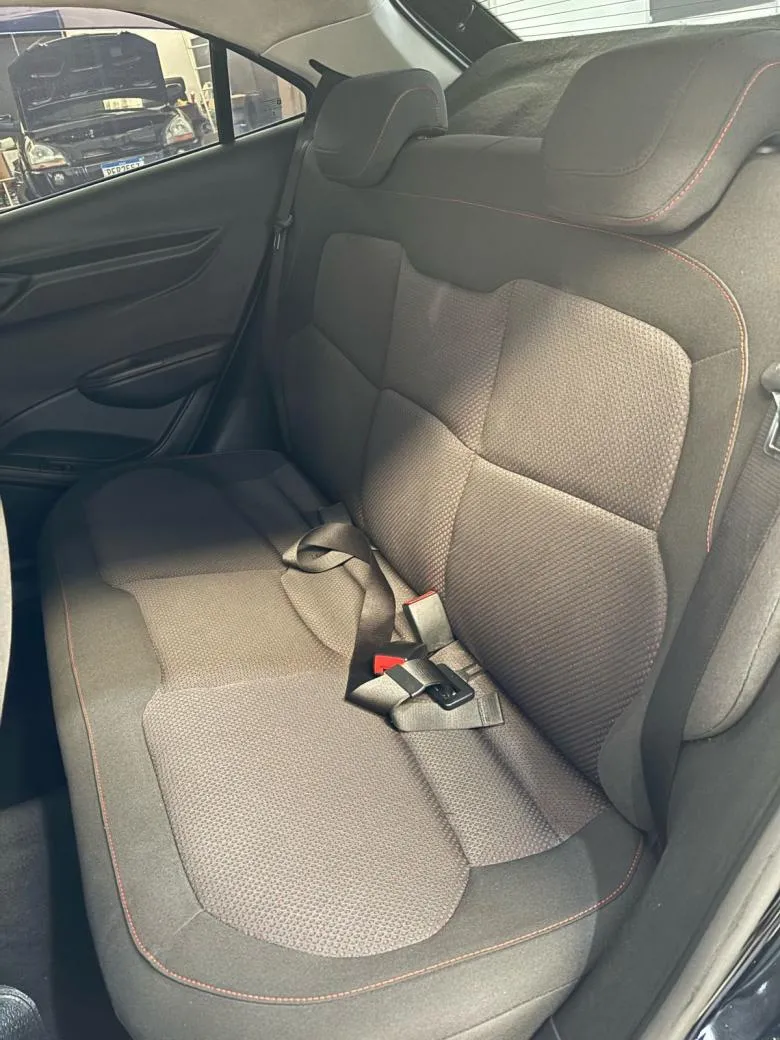 GM - Chevrolet - ONIX HATCH LTZ 1.4 8V FlexPower 5p Aut.  Gasolina