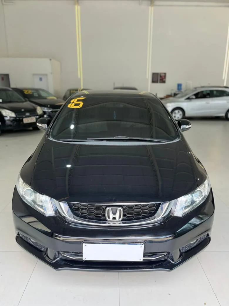 Honda - Civic Sedan LXR 2.0 Flexone 16V Aut. 4p