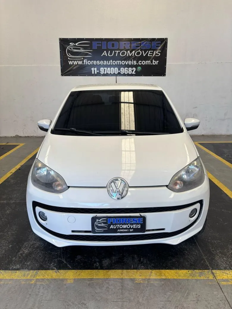 VW - VolksWagen - up! move 1.0 TSI Total Flex 12V 5p  Gasolina
