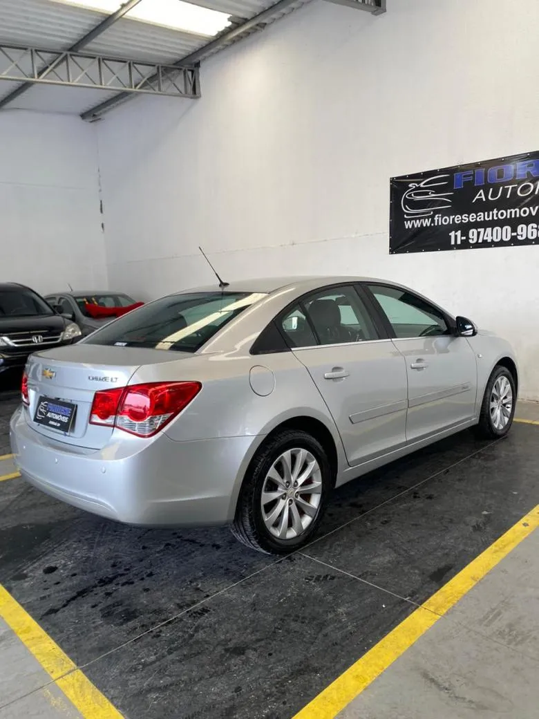 GM - Chevrolet - CRUZE LT 1.8 16V FlexPower 4p Aut.  Gasolina