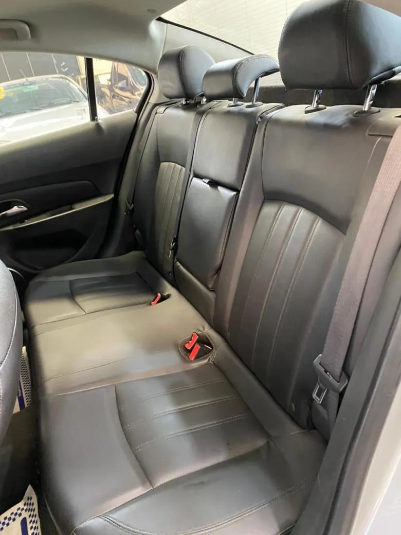 GM - Chevrolet - CRUZE LT 1.8 16V FlexPower 4p Aut.  Gasolina