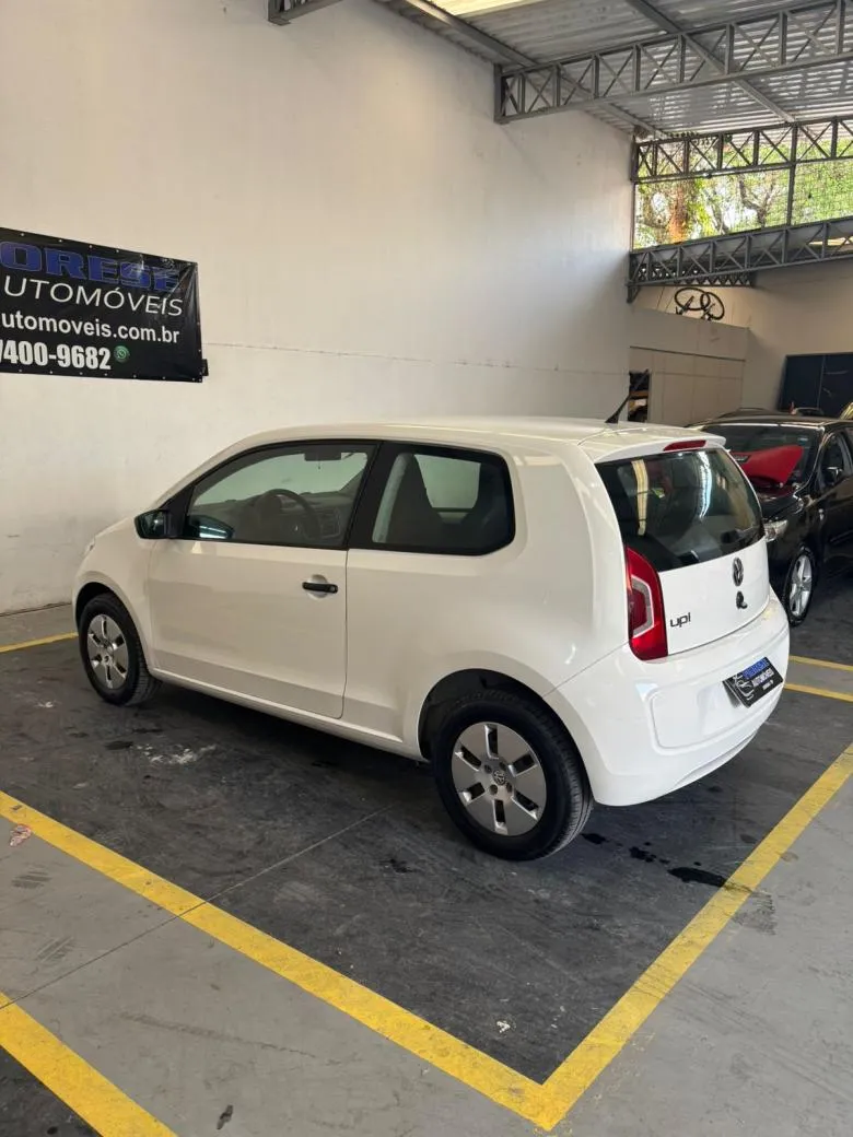 VW - VolksWagen - up! take 1.0 Total Flex 12V 5p  Gasolina