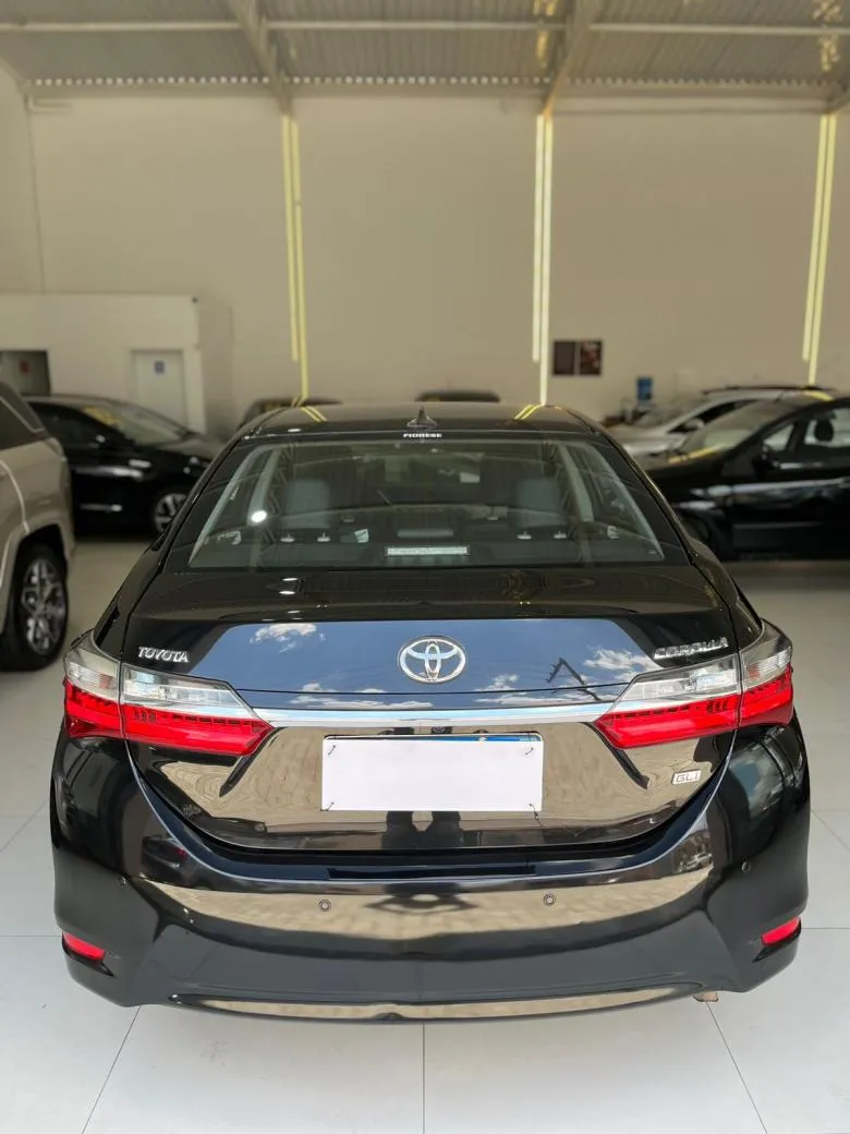 Toyota - Corolla GLi 1.8 Flex 16V  Aut.