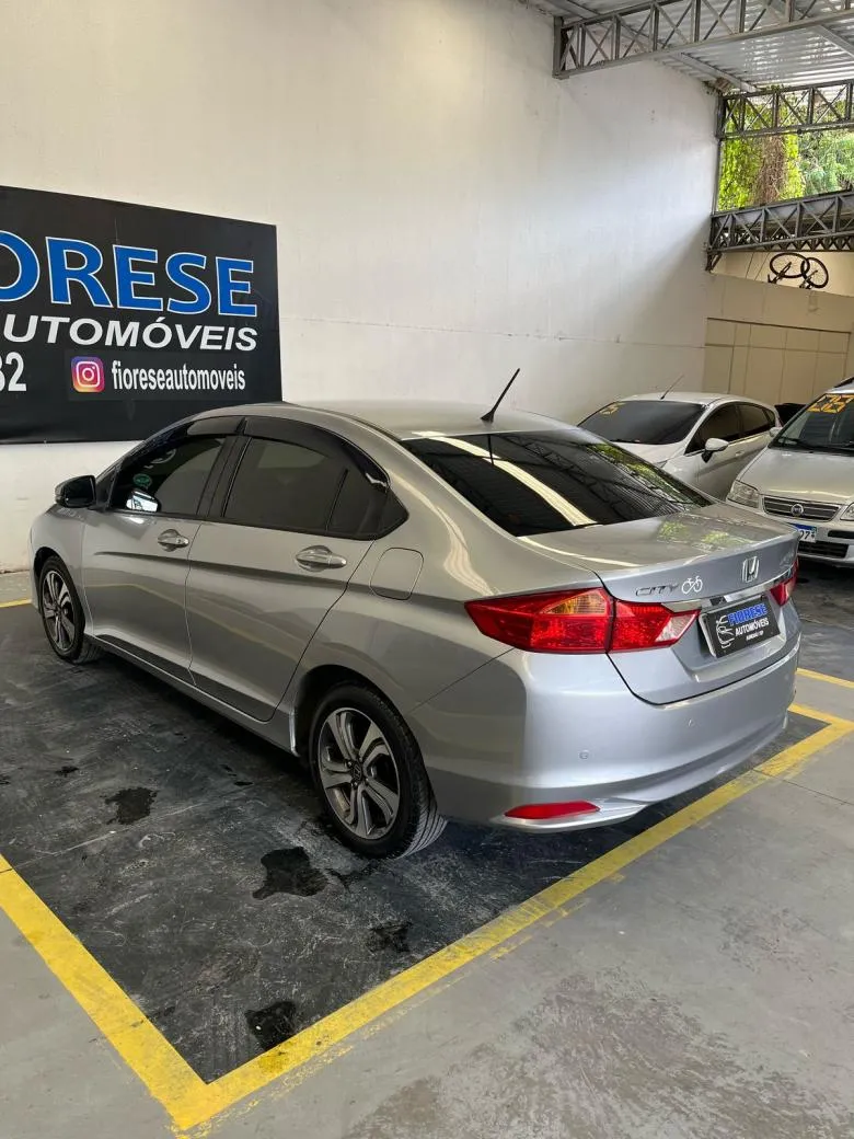 Honda - CITY Sedan LX 1.5 Flex 16V 4p Aut.  Gasolina