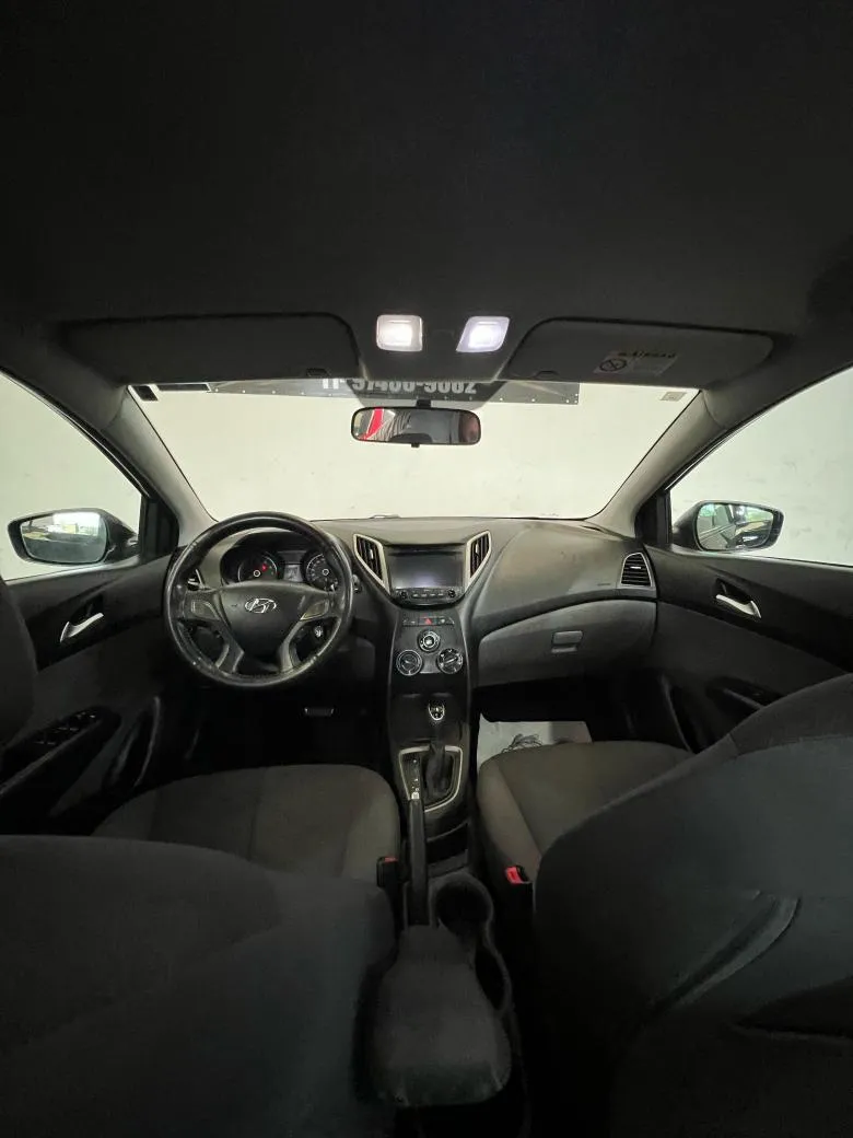 Hyundai - HB20S C.Style/C.Plus1.6 Flex 16V Aut. 4p  Gasolina