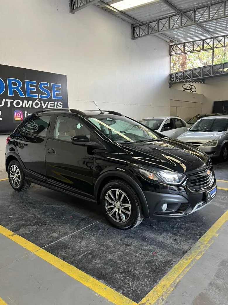 GM - Chevrolet - ONIX HATCH ACTIV 1.4 8V Flex 5P Aut.