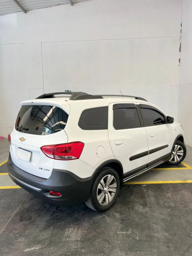 GM - Chevrolet - SPIN ACTIV 1.8 8V Econo. Flex 5p Aut.