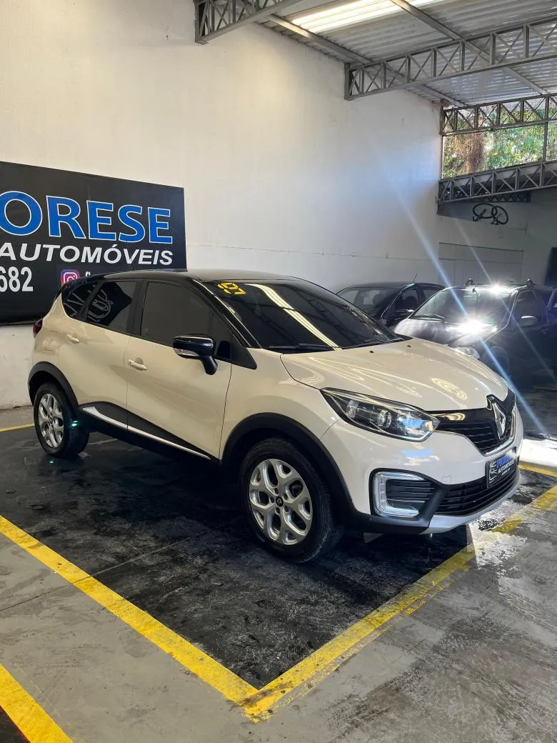 Renault - CAPTUR Zen 1.6 16V Flex 5p Aut.  Gasolina