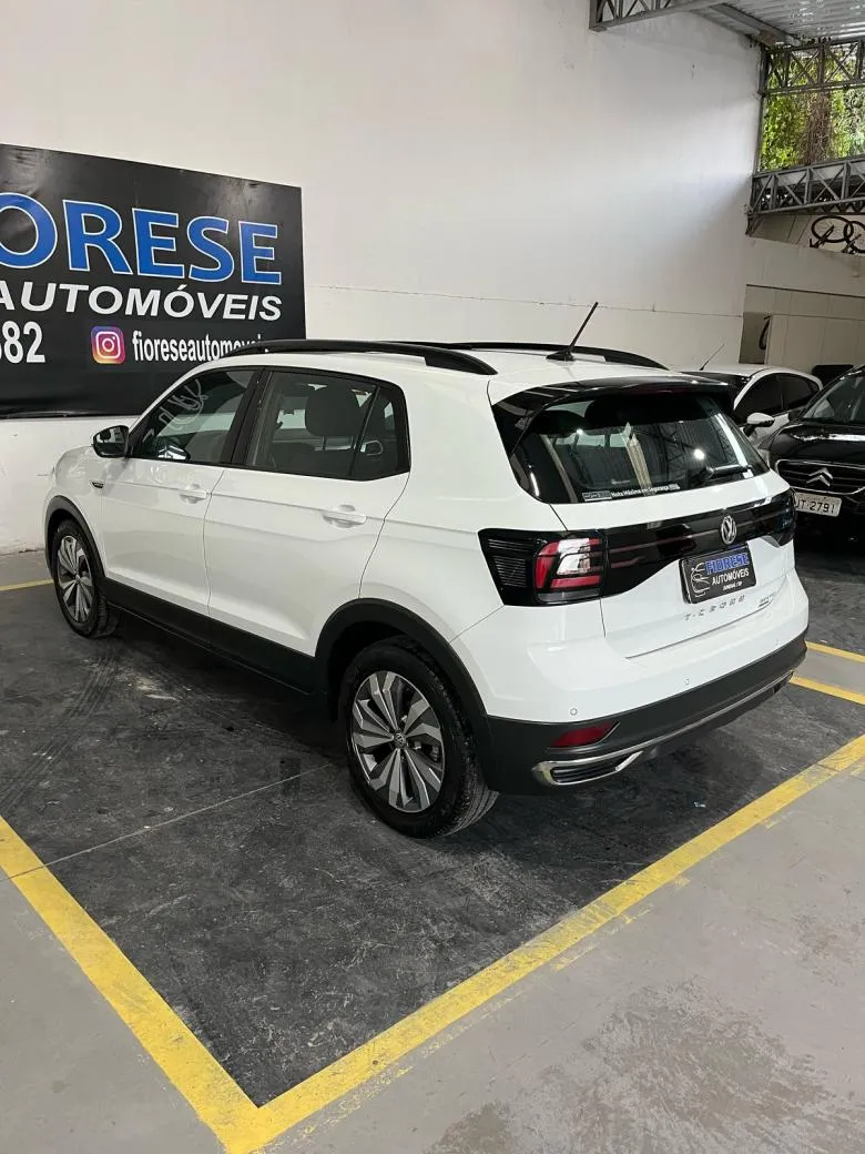 VW - VolksWagen - T-Cross Comfortline 1.0 TSI Flex 5p Aut.  Gasolina