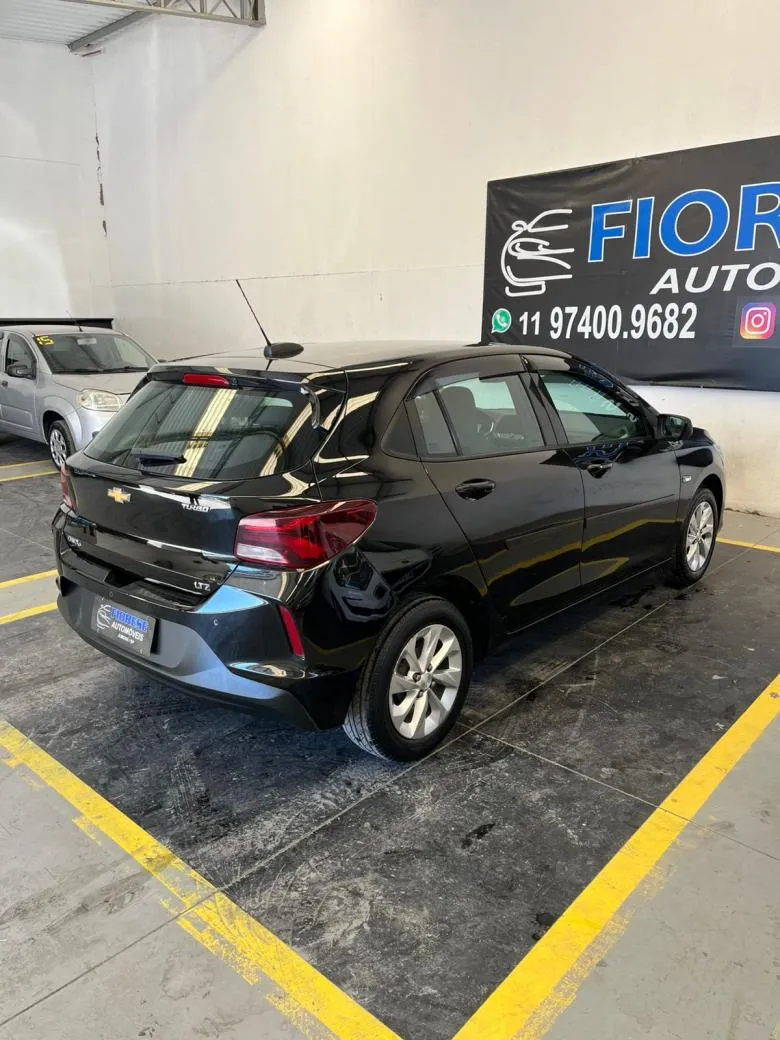 GM - Chevrolet - ONIX HATCH LTZ 1.0 12V TB Flex 5p Mec.
