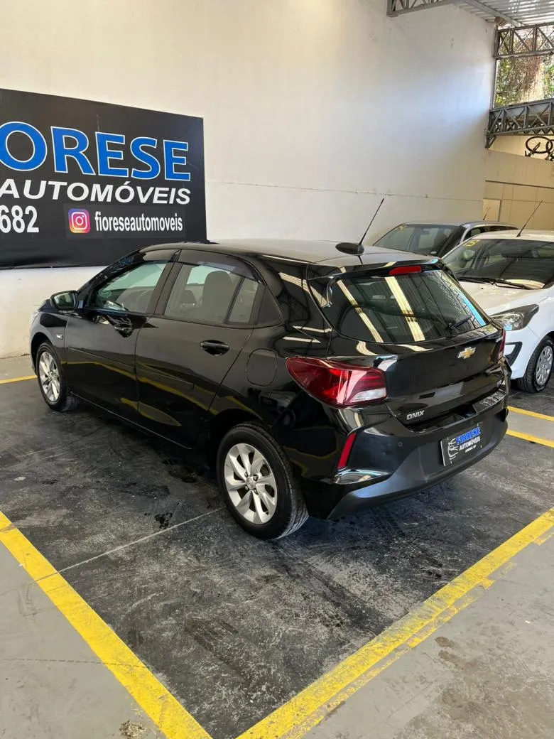 GM - Chevrolet - ONIX HATCH LTZ 1.0 12V TB Flex 5p Mec.