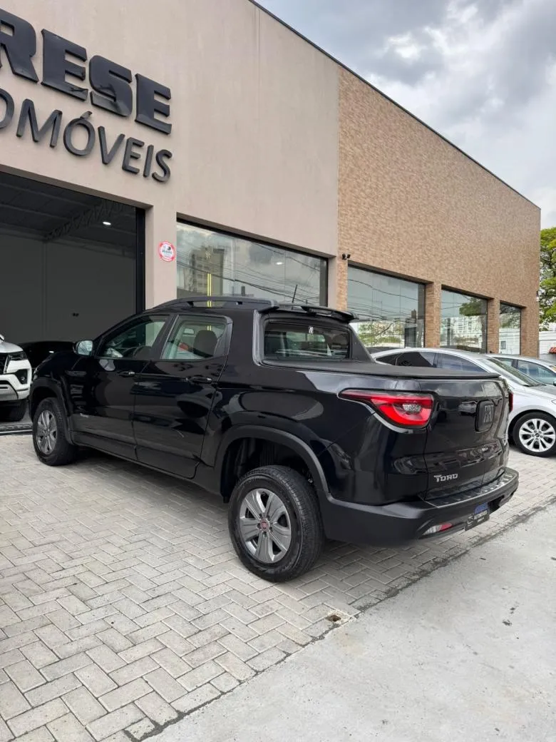 Fiat - Toro Freedom 1.8 16V Flex Aut.