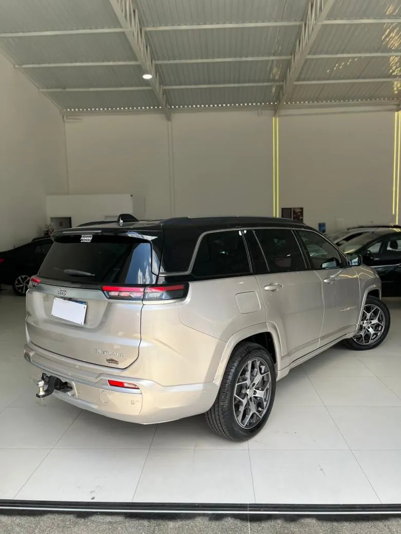 Jeep - Commander Overland T270 1.3 TB Flex Aut.