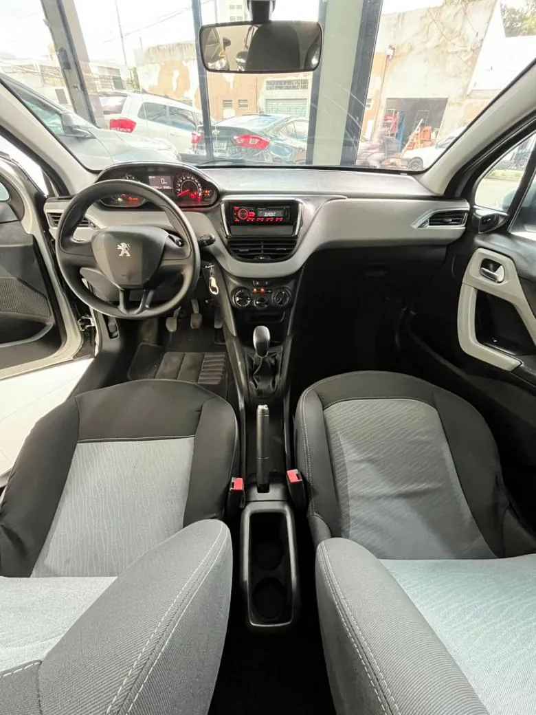 Peugeot - 208 Active