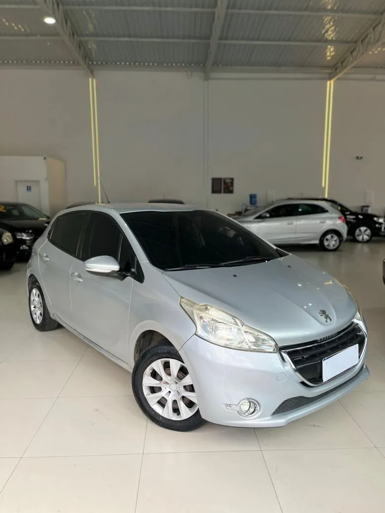Peugeot - 208 Active
