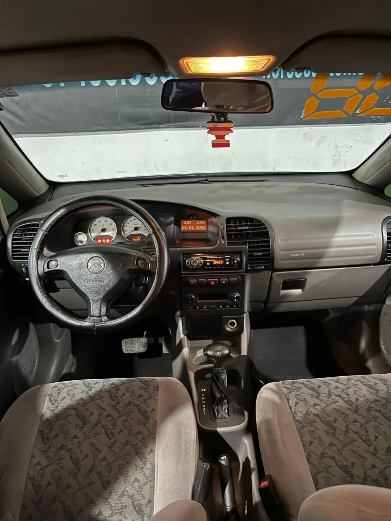 GM - Chevrolet - Zafira Expression